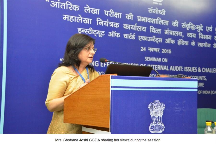 Mrs. Shobana Joshi CGDA sharing her views during the session